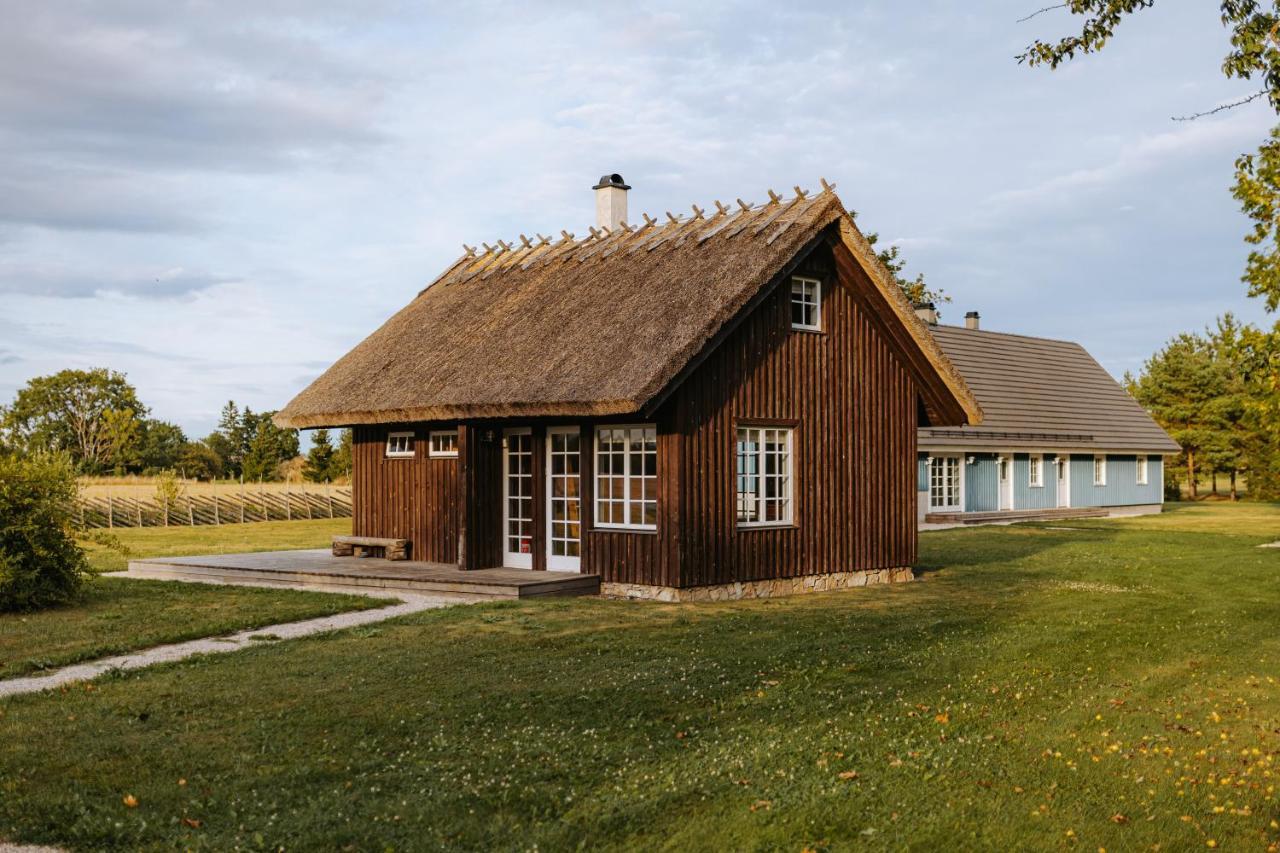 Holmiranna Holiday Homes Kungla Экстерьер фото